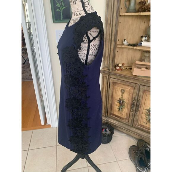 BETSEY JOHNSON, WOMEN'S 10 BLUE SHEATH DRESS, SLEEVELESS, BLACK LACE OVERLAY - Picture 3 of 6